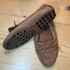 Minnetonka women’s driving moccasins